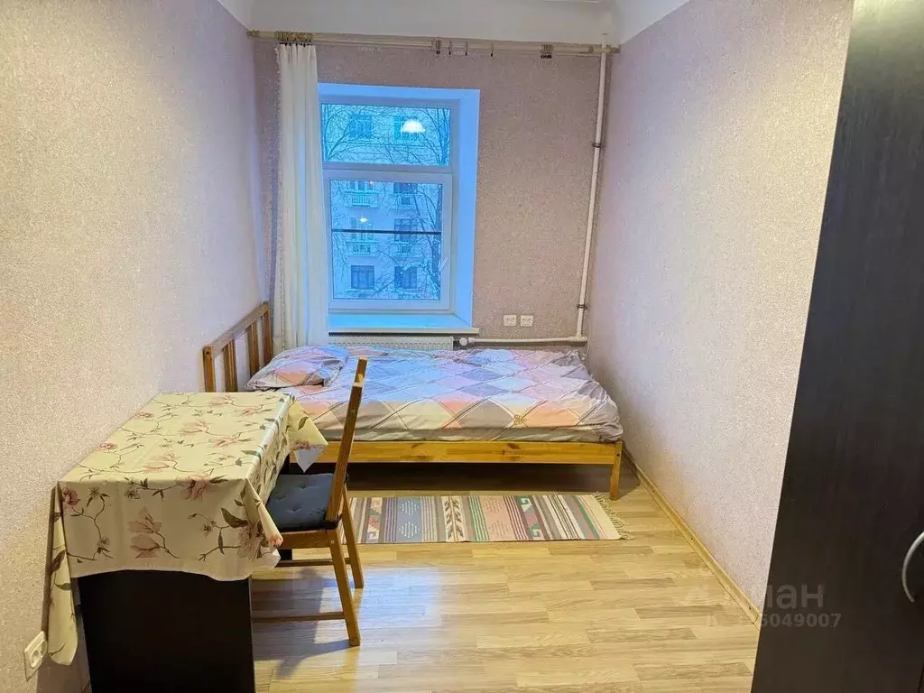 Комната Санкт-Петербург 13-я Васильевского острова линия, 46А (11.0 м) - Фото 1