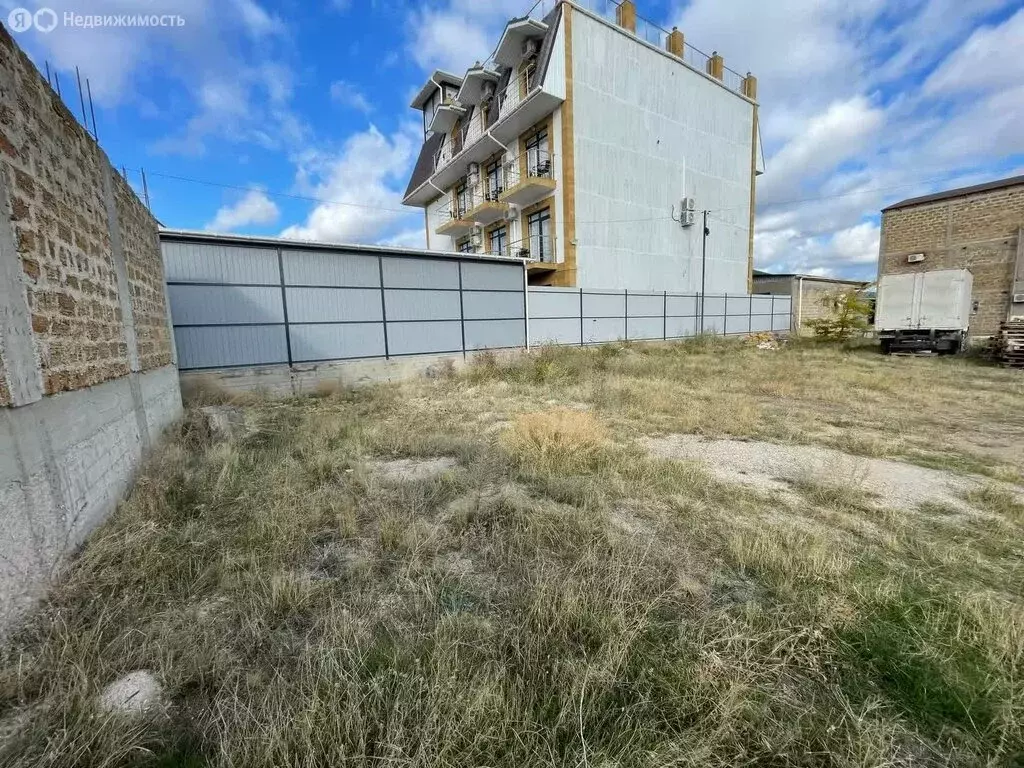 Участок в Судак, улица Бака-Таш (3.9 м) - Фото 1