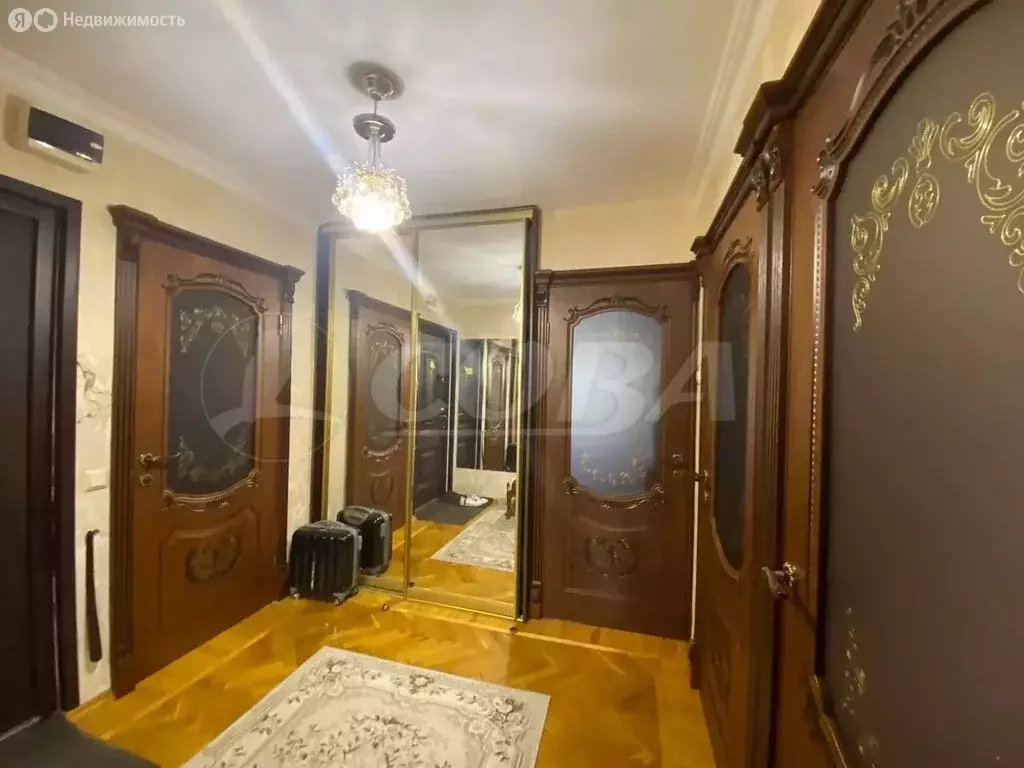 4-комнатная квартира: Махачкала, проспект Имама Шамиля, 77Б (86 м) - Фото 0