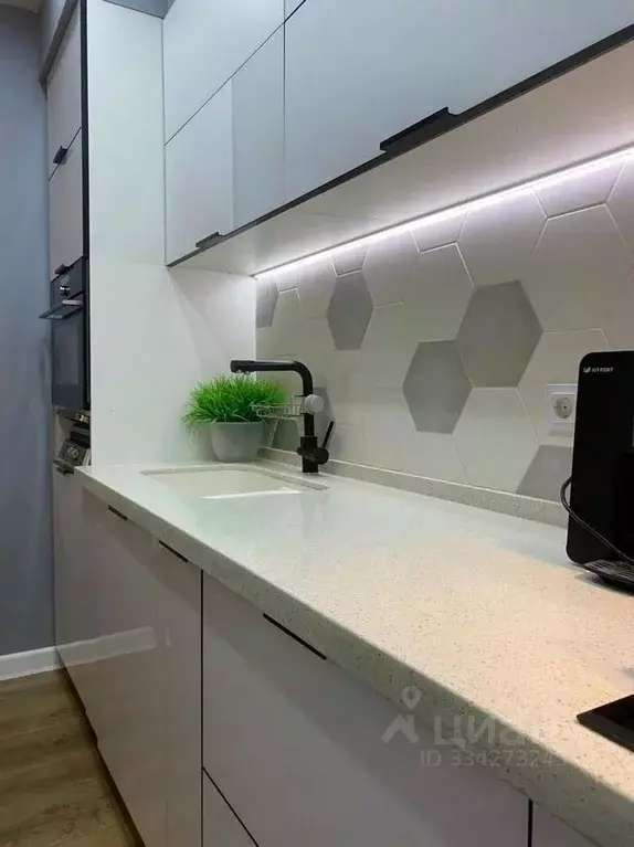 3-к кв. Иркутская область, Иркутск Байкальская ул., 301 (82.6 м) - Фото 2