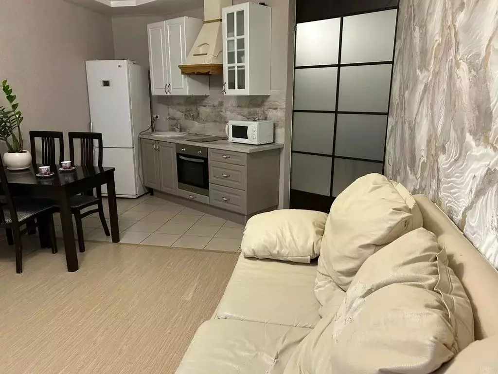 2-к кв. Кировская область, Киров ул. Преображенская, 82/1 (52.0 м) - Фото 2