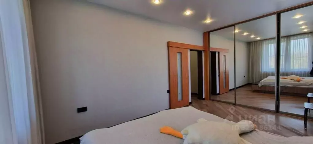 2-к кв. Кемеровская область, Новокузнецк проезд Казарновского, 1 (56.3 ... - Фото 2