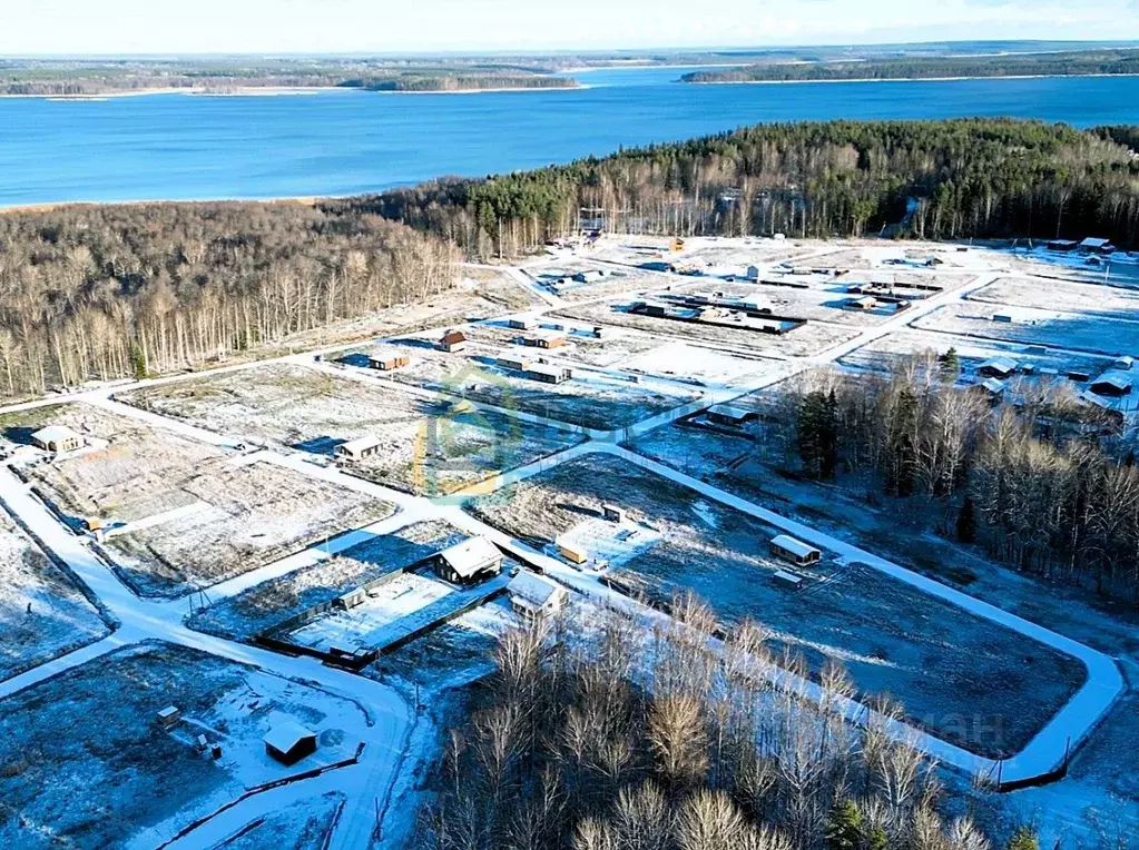 Участок в Ленинградская область, Приозерский район, Красноозерное ... - Фото 2