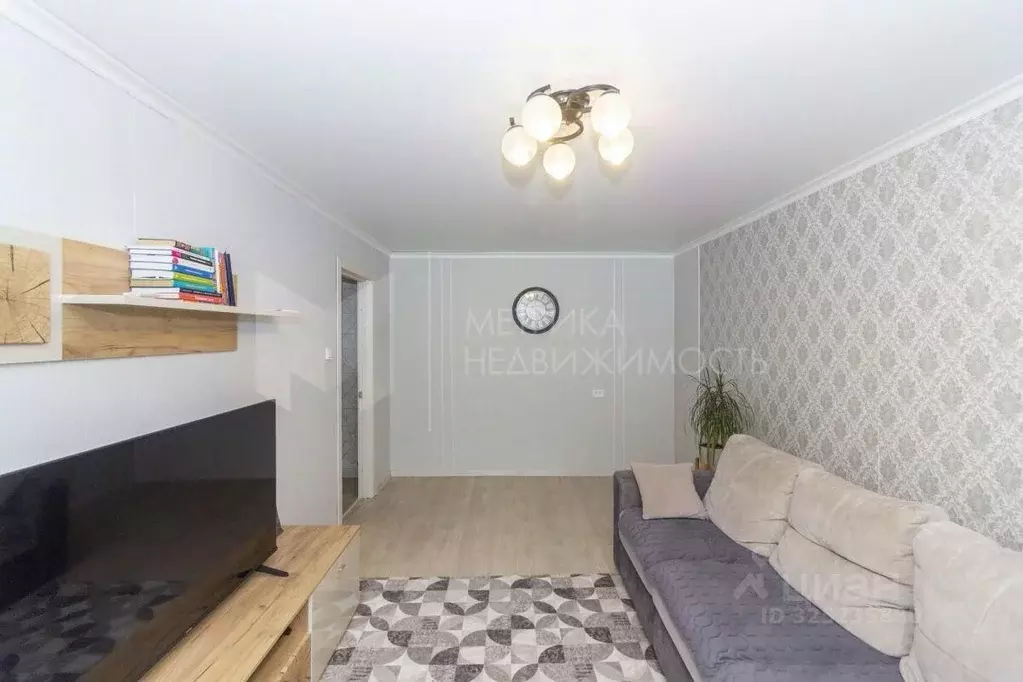 2-к кв. Тюменская область, Тюмень Транспортная ул., 108 (50.6 м) - Фото 1