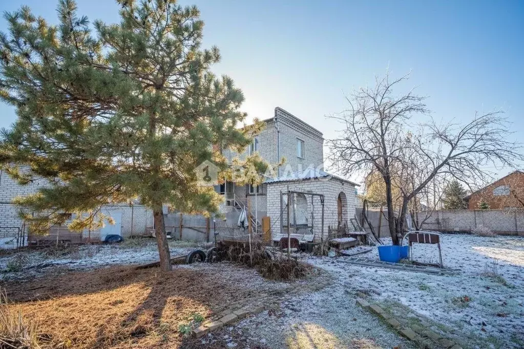 Дом в Саратовская область, Балаково ул. Суворова, 28 (190 м) - Фото 2