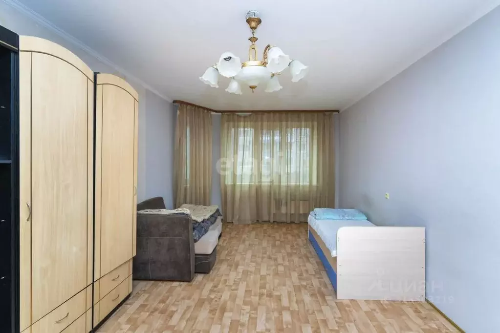3-к кв. Тюменская область, Тюмень ул. 30 лет Победы, 148к3 (96.2 м) - Фото 0
