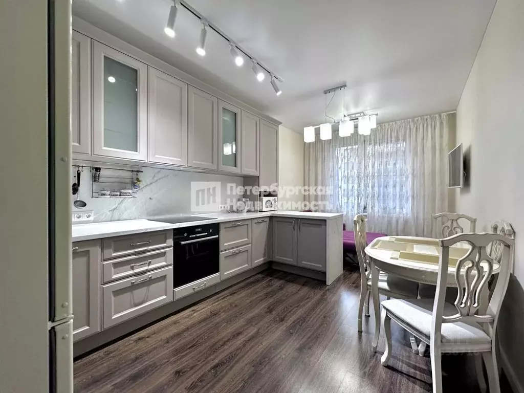 2-к кв. Санкт-Петербург дор. Торфяная, 17к1 (58.5 м) - Фото 1