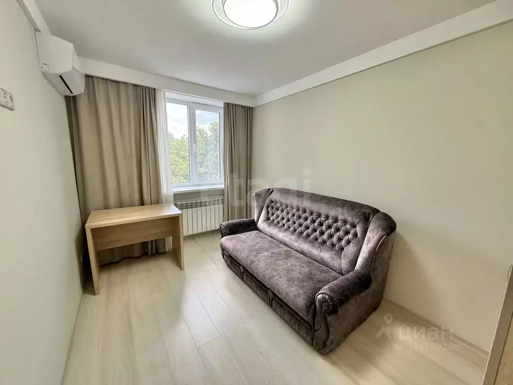 3-к кв. Крым, Симферополь ул. Караимская (70.0 м) - Фото 1