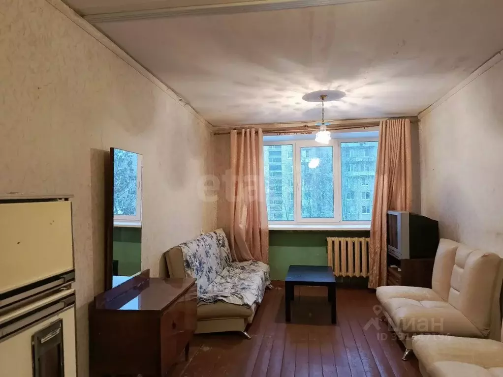 Комната Ленинградская область, Кириши Школьный пер., 1 (18.6 м) - Фото 2