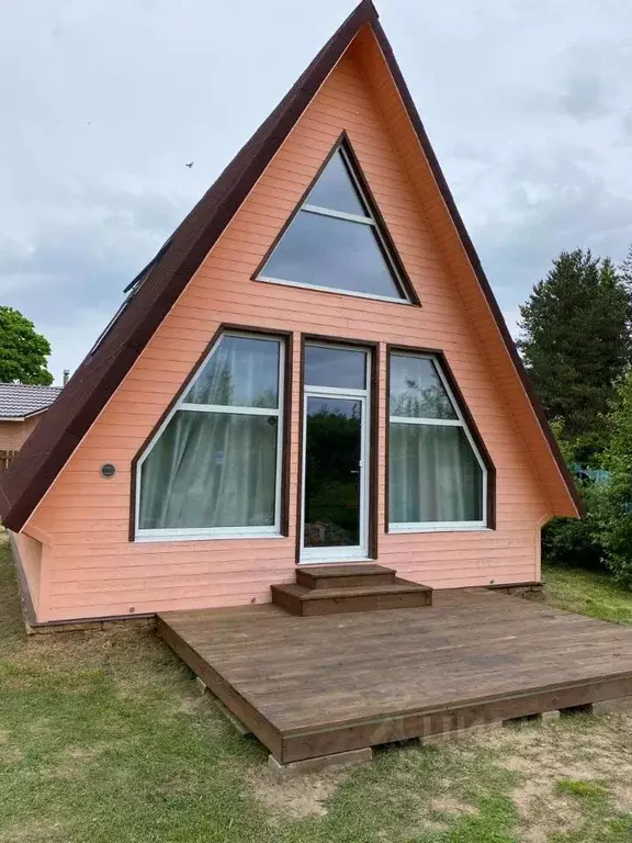 Дом в Ленинградская область, Кингисеппский район, пос. Усть-Луга, ... - Фото 1