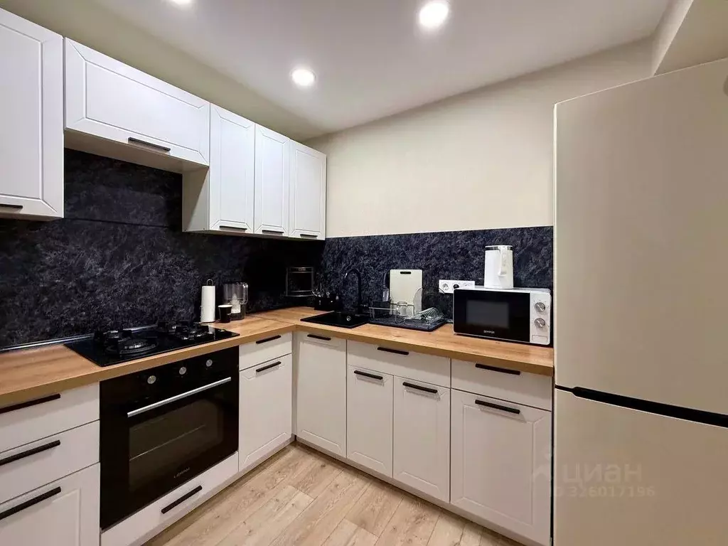 2-к кв. Кировская область, Киров Советская ул., 18 (44.8 м) - Фото 2