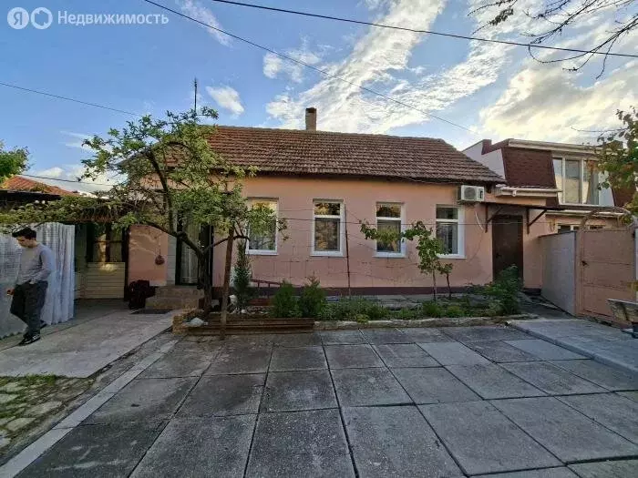 3-комнатная квартира: Евпатория, проспект Ленина, 4 (50 м) - Фото 2