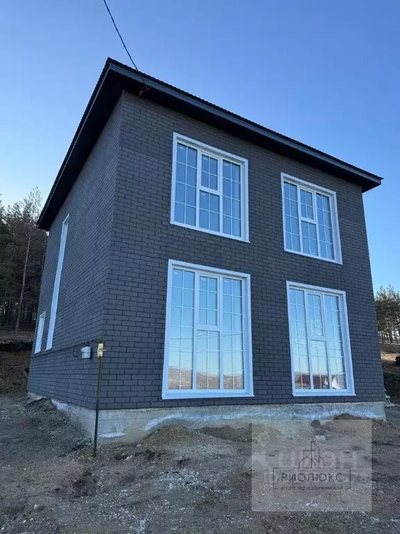 Дом в Башкортостан, Абзелиловский район, Аскаровский сельсовет, с. ... - Фото 1