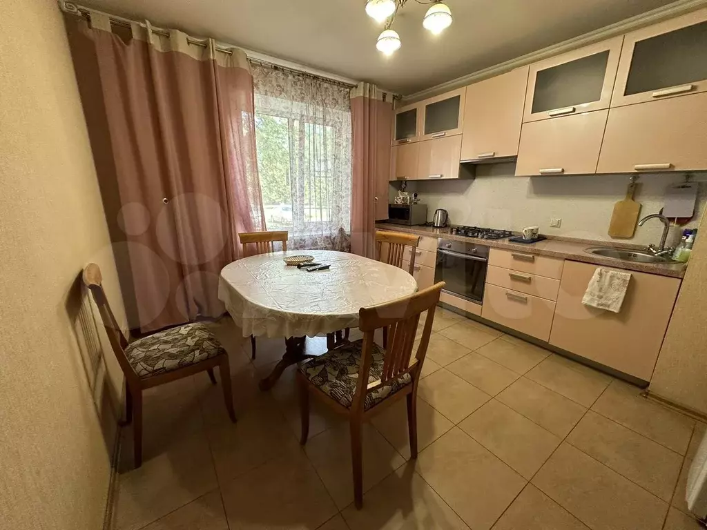 3-к. квартира, 70м, 1/5эт. - Фото 0