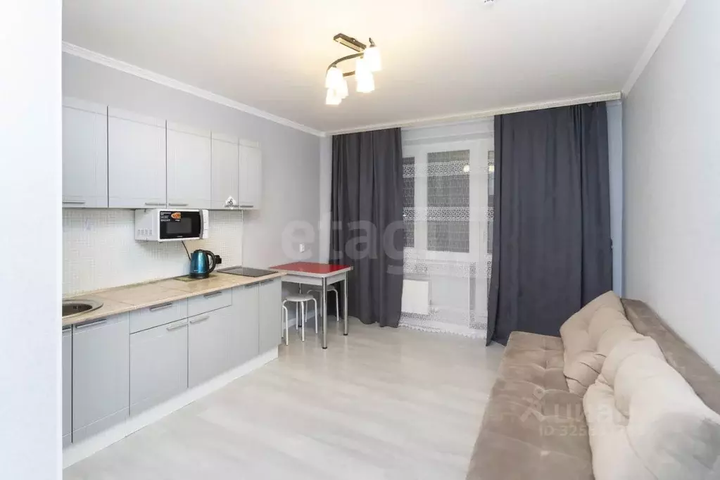 Студия Тюменская область, Тюмень ул. Валентины Трофимовой, 3 (28.6 м) - Фото 1