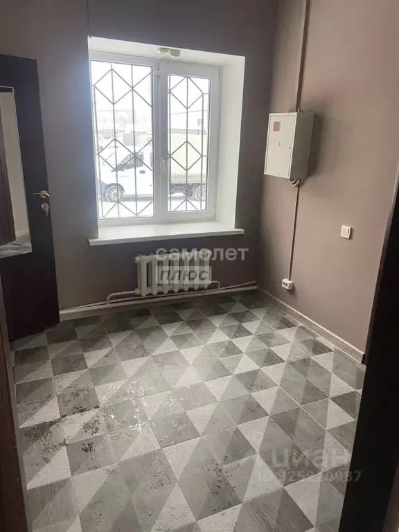 Офис в Тюменская область, Тюмень ул. Ветеранов Труда, 21с1 (53 м) - Фото 2