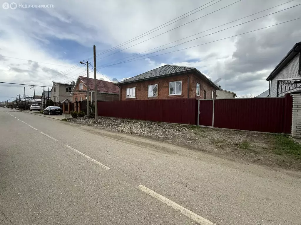 Дом в посёлок Западный, Весенняя улица, 8 (270 м) - Фото 1