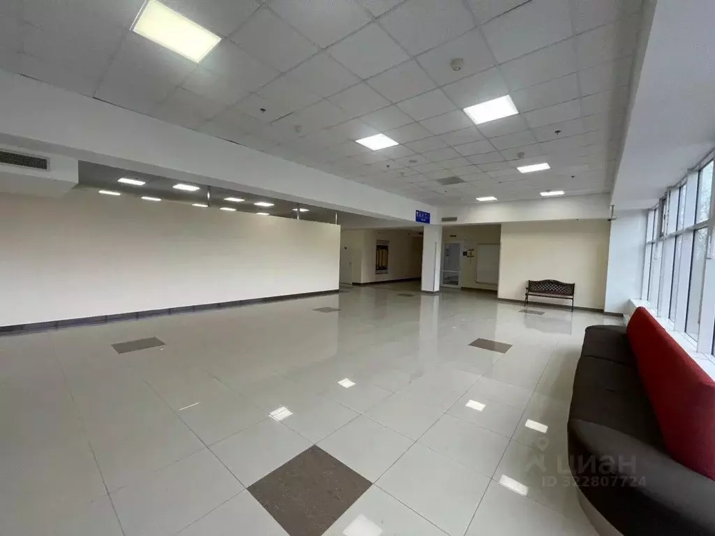 Торговая площадь в Санкт-Петербург Новолитовская ул., 15 (280 м) - Фото 1