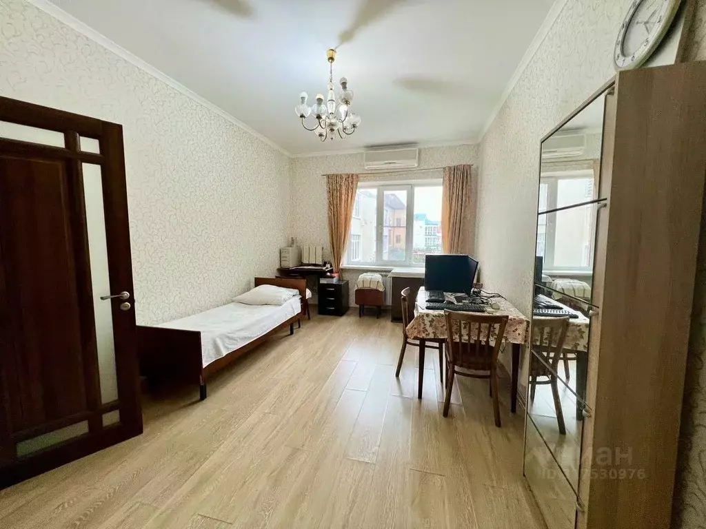 2-к кв. Краснодарский край, Геленджик Октябрьская ул., 43А (56.0 м) - Фото 0