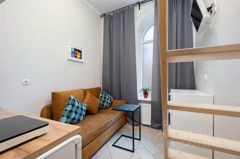 1-к кв. Санкт-Петербург 4-я Васильевского острова линия, 19 (13.0 м) - Фото 1