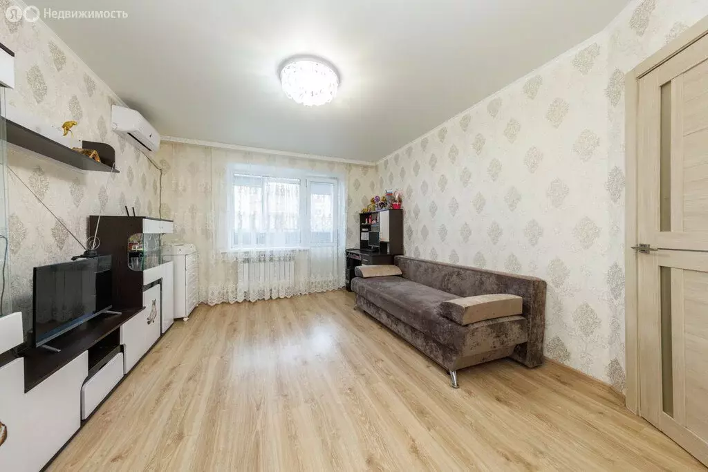 1-комнатная квартира: Брянск, проспект Станке Димитрова, 64 (39.6 м) - Фото 0