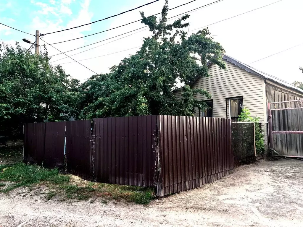 Дом в Волгоградская область, Волгоград ул. Коммуны (45 м) - Фото 1