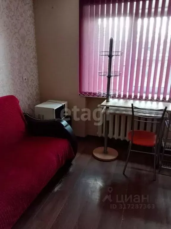 1-к кв. Свердловская область, Екатеринбург ул. Хвойная, 76к2 (17.0 м) - Фото 0