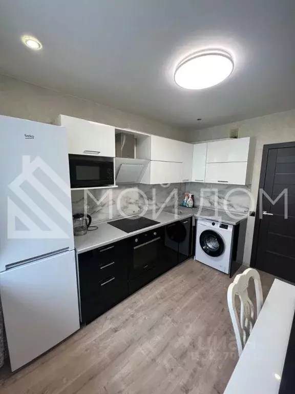 2-к кв. Сахалинская область, Южно-Сахалинск ул. Ленина, 312 (50.0 м) - Фото 1