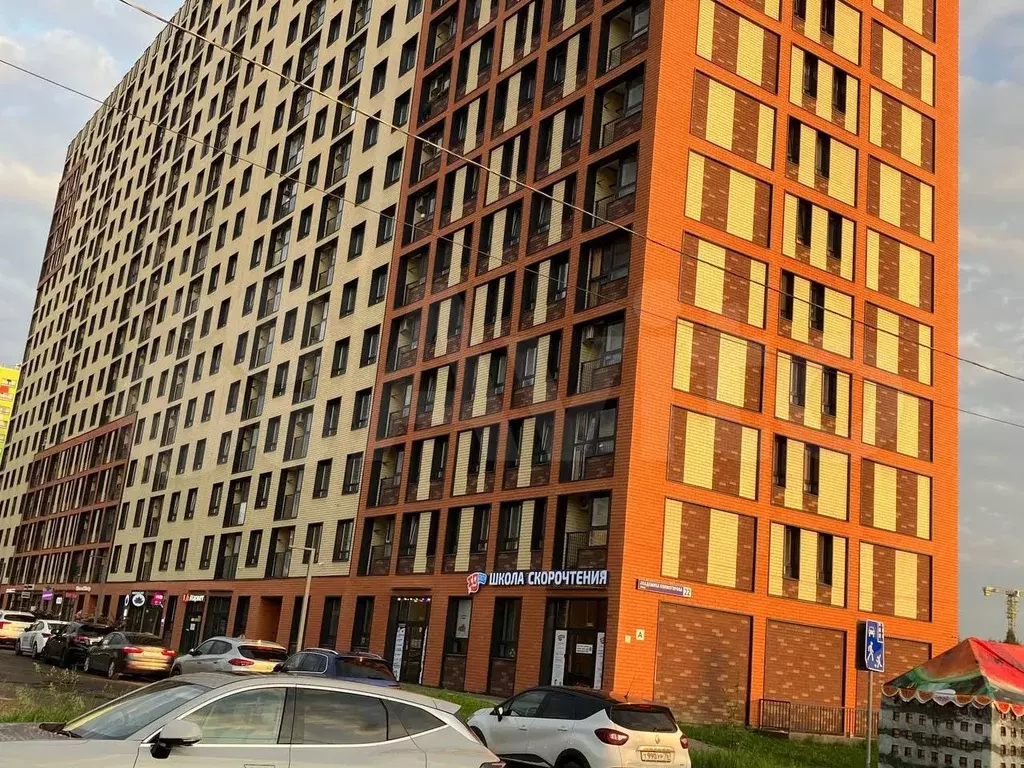 2-к. квартира, 54 м, 6/17 эт. - Фото 1