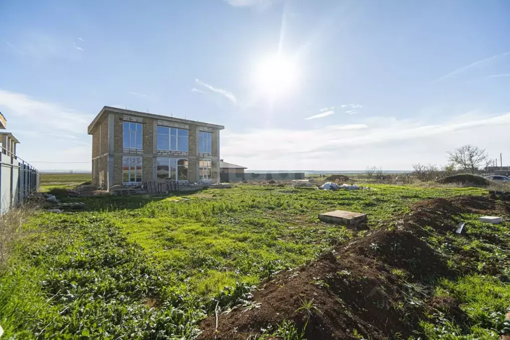 Дом в Крым, Бахчисарайский район, с. Табачное ул. Крымская, 2 (226 м) - Фото 1