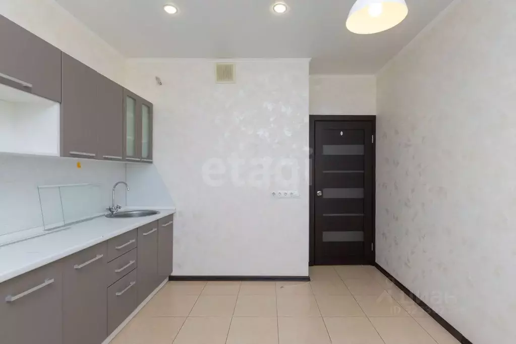 1-к кв. Тюменская область, Тюмень ул. Мебельщиков, 6 (42.2 м) - Фото 1