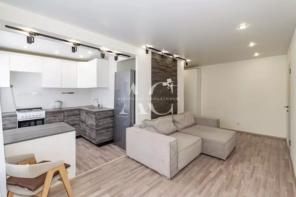 2-к кв. Свердловская область, Екатеринбург ул. Просторная, 146 (43.8 ... - Фото 2