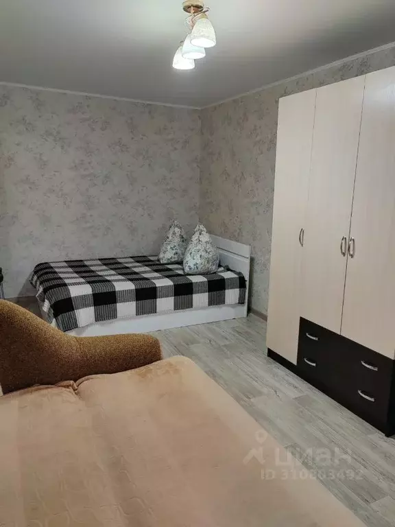 1-к кв. Астраханская область, Астрахань ул. Николая Островского, 61 ... - Фото 1