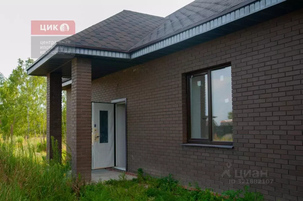 Дом в Рязанская область, Рязанский район, Дубровическое с/пос, с. ... - Фото 1