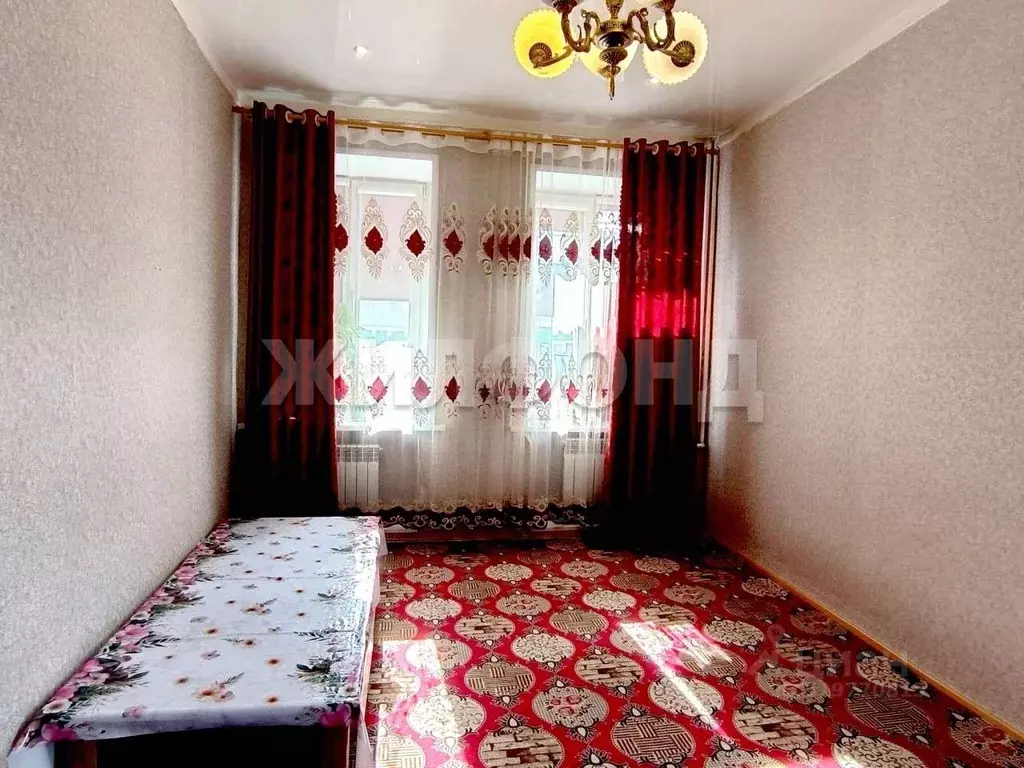 Комната Новосибирская область, Новосибирск ул. Плахотного, 19 (35.5 м) - Фото 0
