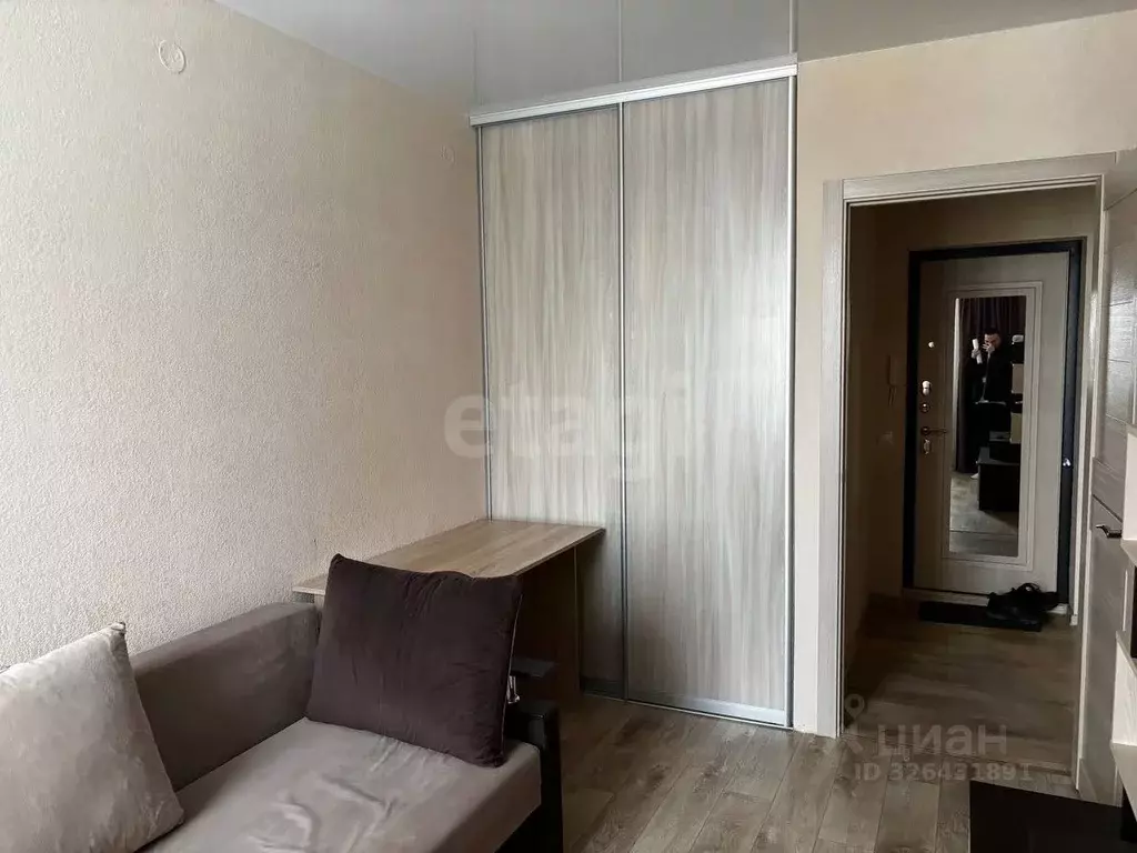 1-к кв. Волгоградская область, Волгоград ул. Степанищева, 8 (28.1 м) - Фото 1