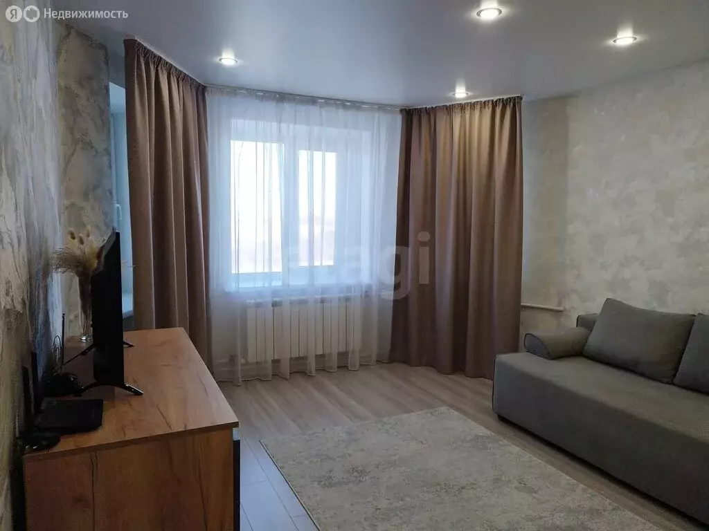 1-комнатная квартира: Абакан, улица Авиаторов, 5А (37.4 м) - Фото 1