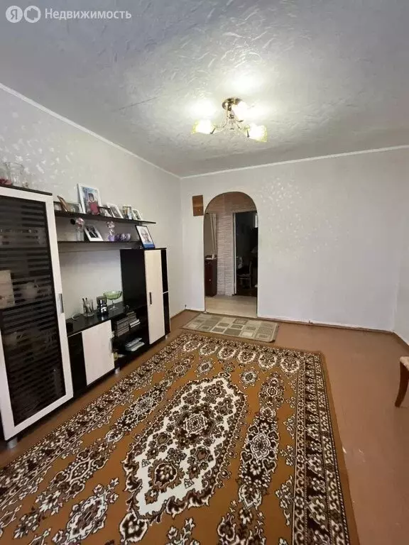 3-комнатная квартира: Дегтярск, улица Уральских Танкистов, 16 (59 м) - Фото 2