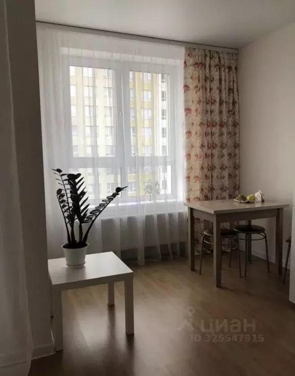 Студия Свердловская область, Екатеринбург бул. Золотистый, 11 (34.0 м) - Фото 2