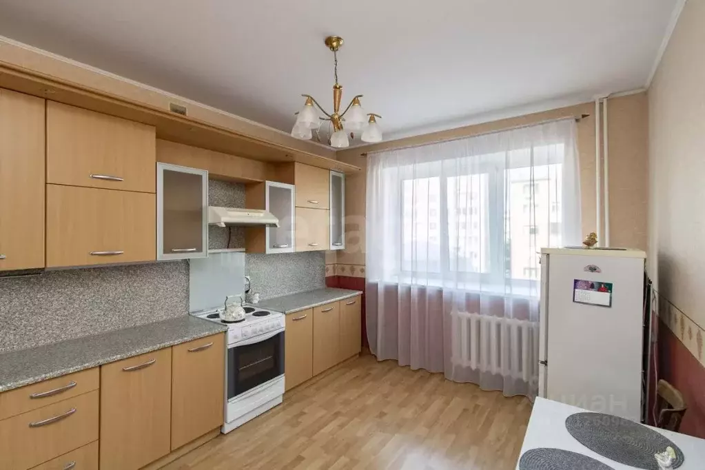 2-к кв. Тюменская область, Тюмень ул. Салтыкова-Щедрина, 53 (77.7 м) - Фото 1