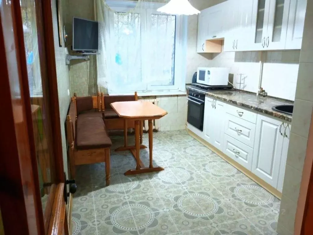 3-к кв. Крым, Симферополь ул. 60 лет Октября, 4 (62.0 м) - Фото 1