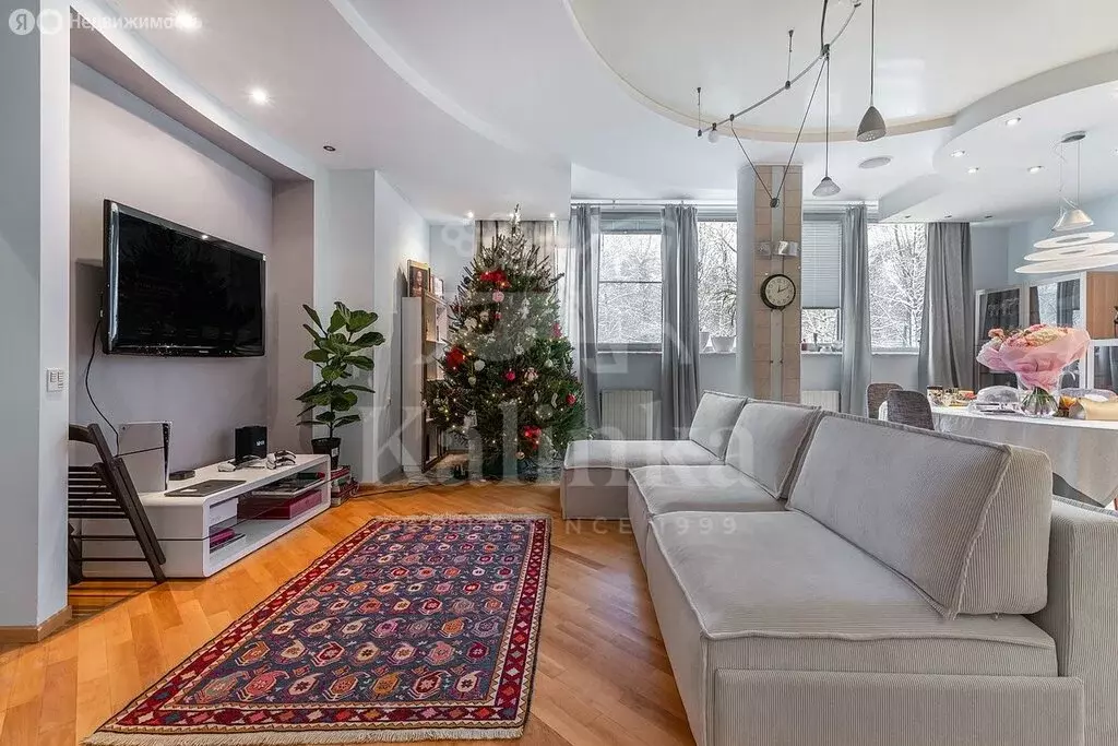 4-комнатная квартира: Москва, проезд Загорского, 11 (150 м) - Фото 1