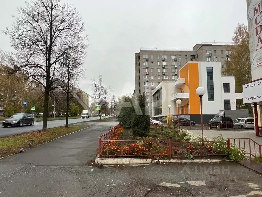 Помещение свободного назначения в Удмуртия, Ижевск ул. имени 50-летия ... - Фото 1