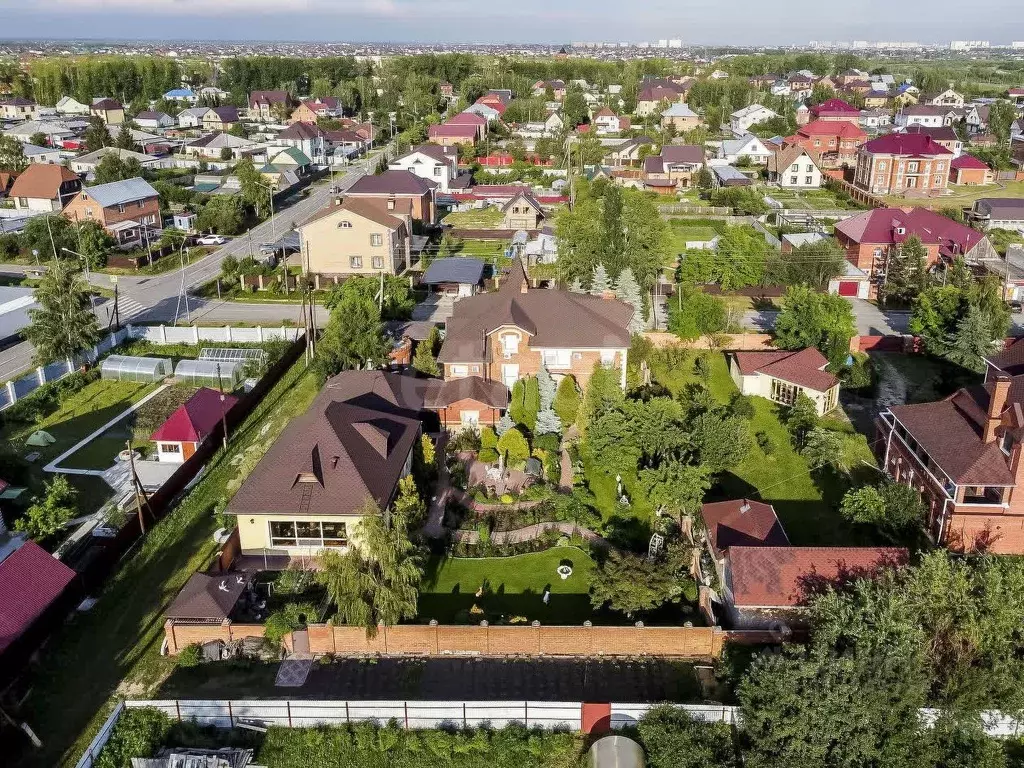 Дом в Тюменская область, Тюмень Березняковский мкр, ул. Крещенская ... - Фото 1