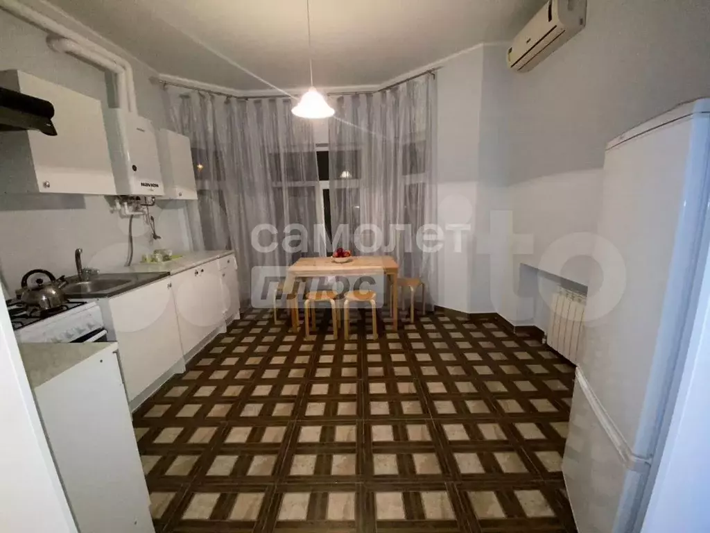 1-к. квартира, 50 м, 2/3 эт. - Фото 1