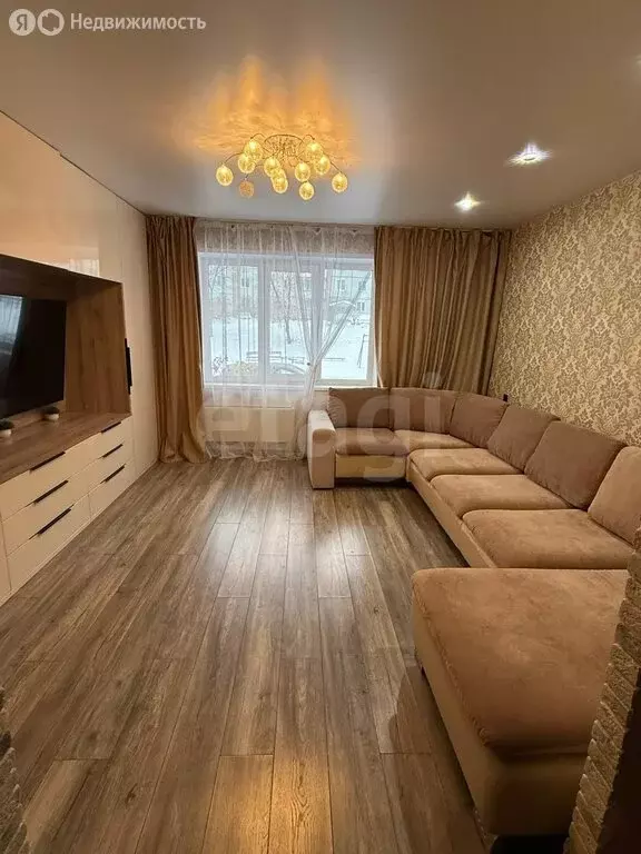 3-комнатная квартира: Прокопьевск, улица Обручева, 44 (64.2 м) - Фото 1