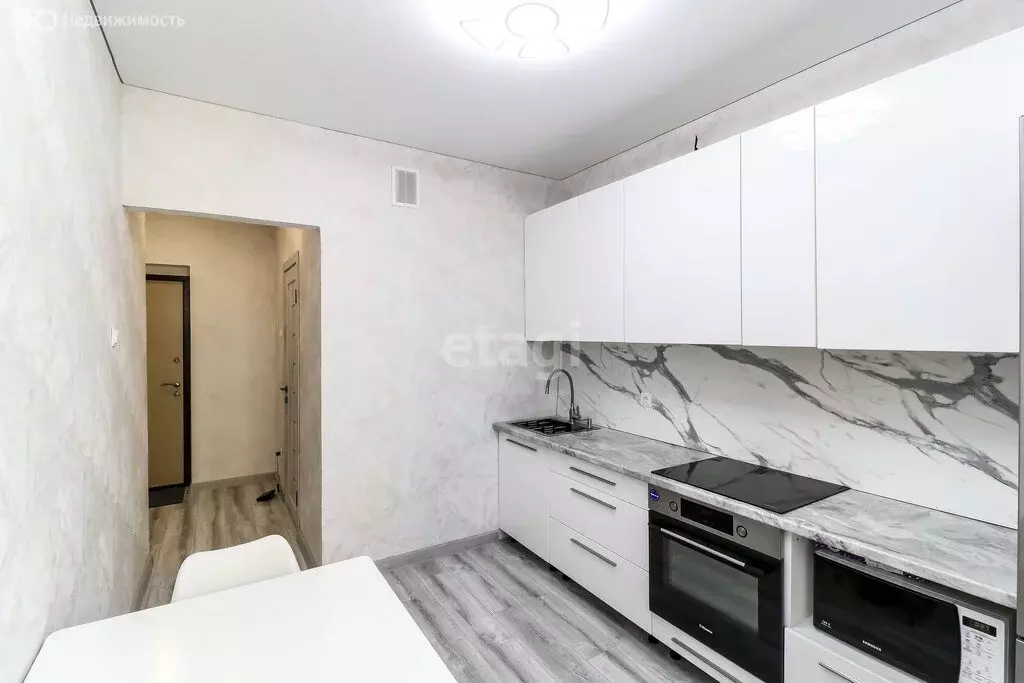 1-комнатная квартира: Тюмень, улица Ветеранов Труда, 9Ак3 (33.3 м) - Фото 1