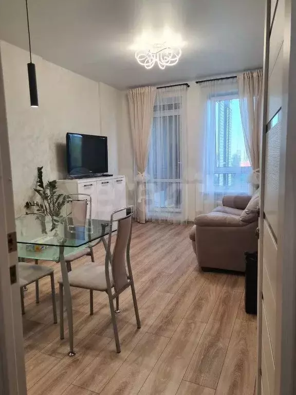 2-к. квартира, 45 м, 4/17 эт. - Фото 1