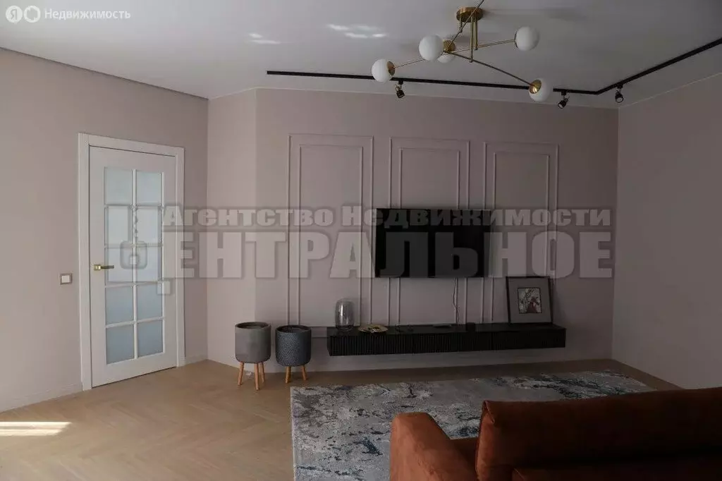 2-комнатная квартира: Смоленск, Красноборская улица, 8к4 (68 м) - Фото 1