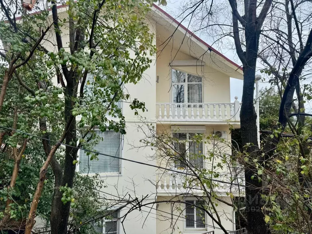 Дом в Краснодарский край, Сочи Центральный мкр, ул. Кубанская (250 м) - Фото 1